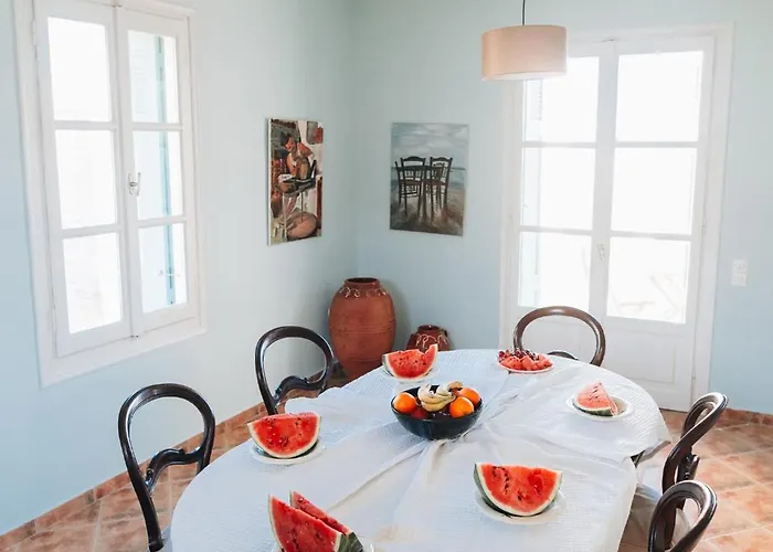 Il Paradiso Andros Vila *